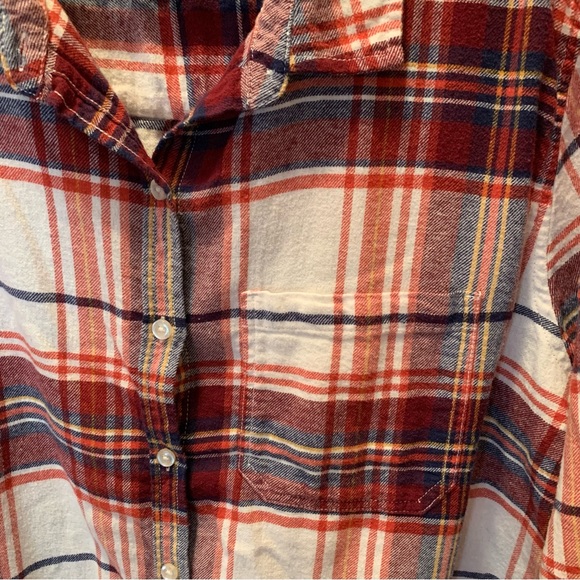 GAP Plus Size Red Button Front Long Sleeve Flannel Top - Picture 4 of 10